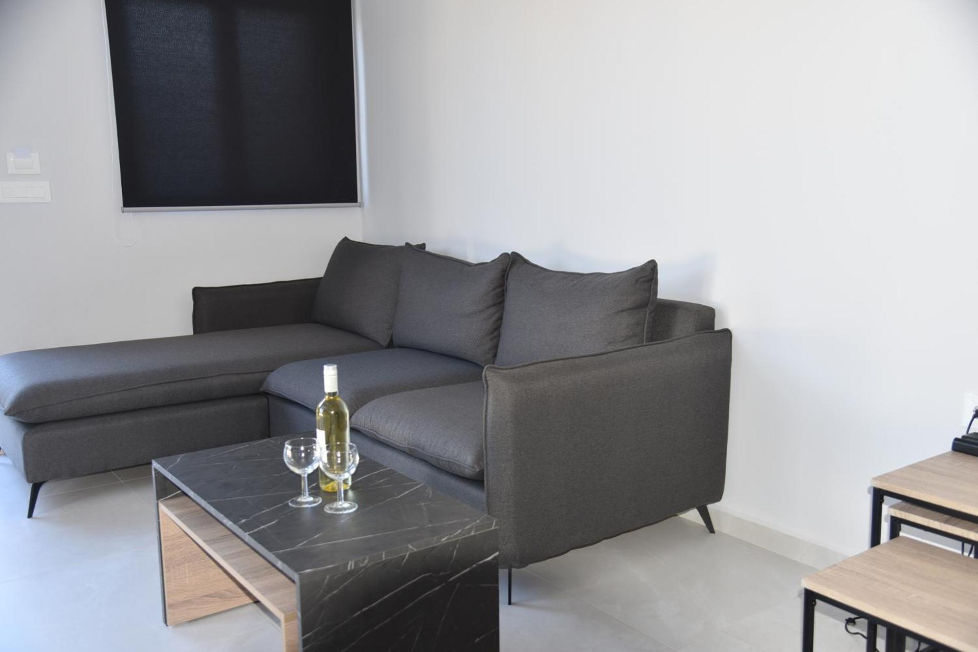 Pirgos Deluxe Apartment - Private Parking Kíssamos Eksteriør billede